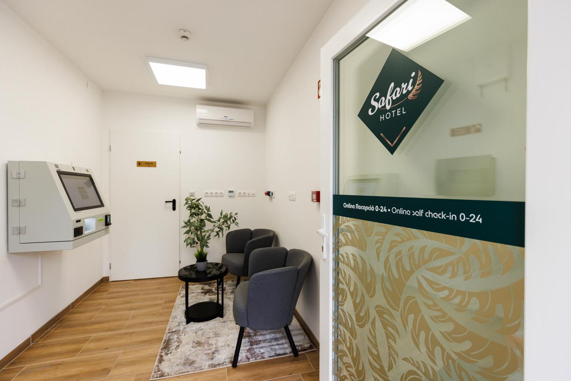 Safari Hotel 塞格德 外观 照片